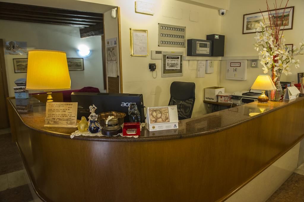 Hotel Iris Венеция Экстерьер фото
