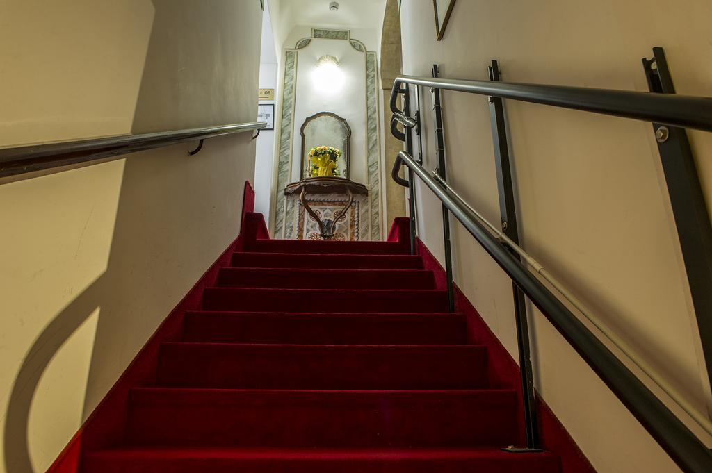 Hotel Iris Венеция Экстерьер фото