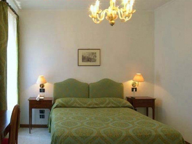 Hotel Iris Венеция Экстерьер фото