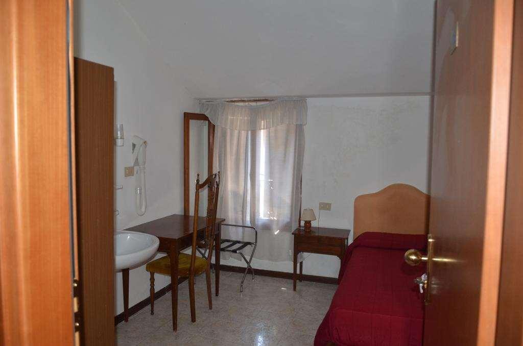 Hotel Iris Венеция Номер фото